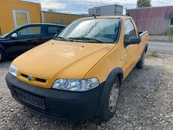 Gelb Gebraucht 2005 Fiat Strada | 1.900 € (Superpreis)