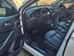 Weiß Gebraucht 2018 Opel Grandland X Ultimate SUV | 18.750 €