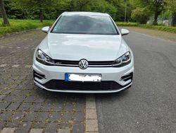 Weiß Gebraucht 2018 VW Golf VII Highline Limousine | 15.999 € (Fairer Preis)