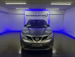 Grau Gebraucht 2017 Nissan Qashqai 360º SUV | 14.999 € (Fairer Preis)