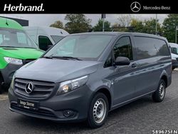 Grau Gebraucht 2021 Mercedes Viano Van / Kleinbus | 25.990 €