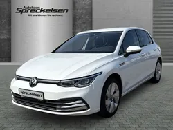 Pure white (weiß) Gebraucht 2021 VW Golf VIII Style Limousine | 22.990 € (Fairer Preis)