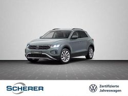 Petroleum blue metallic (metallic) Gebraucht 2025 VW T-Roc Life SUV | 28.660 € (Superpreis)