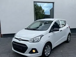 Weiß Gebraucht 2015 Hyundai i10 Kleinwagen | 3.860 € (Fairer Preis)