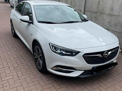 Weiß Gebraucht 2018 Opel Insignia Limousine | 10.200 € (Guter Preis)