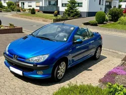 Blau Gebraucht 2001 Peugeot 206 CC Cabrio | 3.600 € (Teuer)