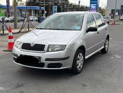 Silber Gebraucht 2006 Skoda Fabia Kleinwagen | 1.699 € (Teuer)