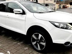 Weiß Gebraucht 2014 Nissan Qashqai 360º SUV | 11.850 € (Etwas zu teuer)