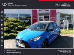 Neptune blue metallic / dach s Gebraucht 2024 Toyota Yaris Hybrid Edition Kleinwagen | 27.890 € (Fairer Preis)