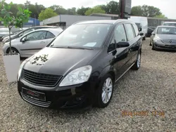Schwarz Gebraucht 2009 Opel Zafira Edition Van / Kleinbus | 4.999 € (Etwas zu teuer)