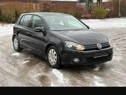 Schwarz Gebraucht 2010 VW Golf VI Kleinwagen | 4.100 € (Fairer Preis)