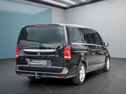 Schwarz Gebraucht 2021 Mercedes V300 Van / Kleinbus | 52.299 € (Fairer Preis)