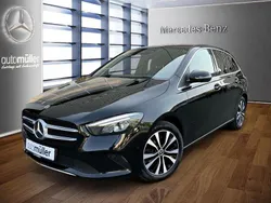 Schwarz Gebraucht 2021 Mercedes B250e Van / Kleinbus | 23.490 € (Fairer Preis)