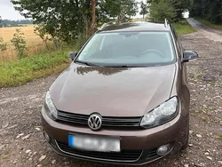 Braun Gebraucht 2011 VW Golf VI Style Kombi | 5.000 € (Guter Preis)