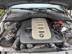 Grau Gebraucht 2007 BMW 525 Kombi | 3.250 € (Guter Preis)