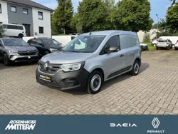Highlandgrau (metallic) Gebraucht 2022 Renault Kangoo Van / Kleinbus | 19.933 € (Superpreis)