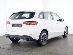 Gebraucht 2024 Mercedes B180 Van / Kleinbus | 31.390 € (Guter Preis)