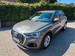 Grau Gebraucht 2019 Audi Q3 Design SUV | 28.900 € (Fairer Preis)