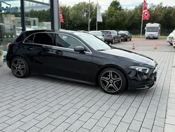Schwarz Gebraucht 2019 Mercedes A200 AMG line Limousine | 23.900 € (Fairer Preis)