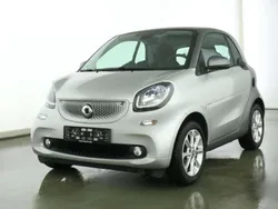 Cool silver (metallic) Gebraucht 2019 Smart ForTwo Coupé Passion Coupé | 11.111 € (Fairer Preis)