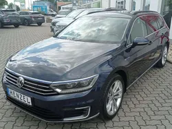 Night blue metallic Gebraucht 2017 VW Passat GTE Kombi | 19.990 € (Fairer Preis)