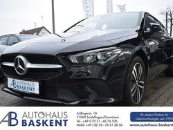 Schwarz Gebraucht 2021 Mercedes CLA250e Shooting Brake Kombi | 25.980 € (Guter Preis)