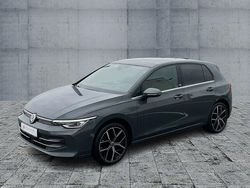 Andere farbe Gebraucht 2024 VW Golf VIII Style Kleinwagen | 32.970 € (Etwas zu teuer)