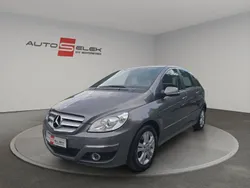 Grau Gebraucht 2009 Mercedes 200 Limousine | 9.950 € (Fairer Preis)