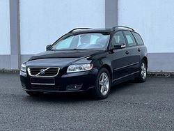 Schwarz Gebraucht 2009 Volvo V50 Momentum Kombi | 4.499 € (Fairer Preis)