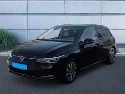 Deep black perleffekt Gebraucht 2022 VW Golf VIII Active Limousine | 23.990 € (Fairer Preis)