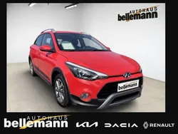 Rot Gebraucht 2020 Hyundai i20 Active Limousine | 16.490 € (Etwas zu teuer)