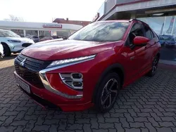 Dynamik rot Gebraucht 2024 Mitsubishi Eclipse Cross Plus SUV | 33.900 € (Teuer)