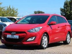 Rot Gebraucht 2013 Hyundai i30 Kombi | 4.450 € (Guter Preis)