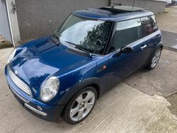 Blau Gebraucht 2004 Mini Cooper Kleinwagen | 2.100 €