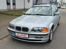 Silber Gebraucht 2001 BMW 320 Kombi | 2.499 € (Guter Preis)