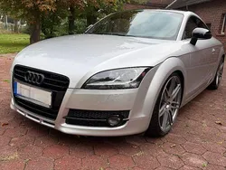Silber Gebraucht 2006 Audi TT Ambiente Coupé | 10.990 €