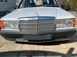 Weiß Gebraucht 1986 Mercedes 190 Limousine | 7.150 €