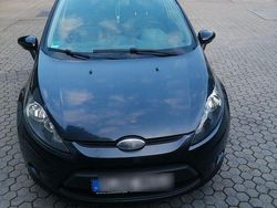 Grau Gebraucht 2010 Ford Fiesta Ambiente Kleinwagen | 3.999 € (Fairer Preis)