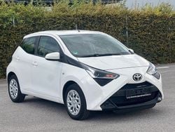 Weiß Gebraucht 2018 Toyota Aygo X-play Kleinwagen | 9.000 € (Fairer Preis)