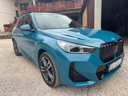 Blau Gebraucht 2024 BMW iX1 M Sport SUV | 39.999 € (Guter Preis)