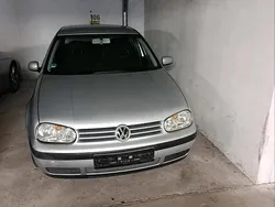 Silber Gebraucht 2002 VW Golf IV Kleinwagen | 1.850 € (Fairer Preis)