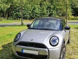 Silber Gebraucht 2024 Mini Cooper Classic Kleinwagen | 24.500 € (Superpreis)