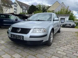 Silber Gebraucht 2001 VW Passat Basis Limousine | 1.600 € (Guter Preis)