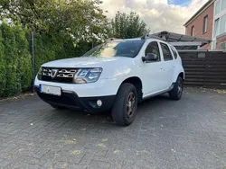 Weiß Gebraucht 2017 Dacia Duster SUV | 5.980 € (Teuer)