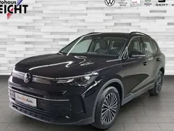 Schwarz Gebraucht 2024 VW Tiguan Life SUV | 36.978 € (Etwas zu teuer)