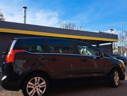 Schwarz Gebraucht 2012 Peugeot 5008 Family Van / Kleinbus | 3.999 € (Fairer Preis)