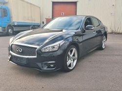 Schwarz Gebraucht 2015 Infiniti Q70 Sport Tech Limousine | 10.990 €
