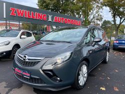 Grau Gebraucht 2015 Opel Zafira Tourer Style Van / Kleinbus | 9.890 € (Fairer Preis)