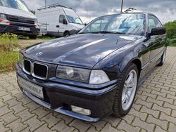 Diamantschwarz Gebraucht 1992 BMW 325 Coupé | 8.400 €