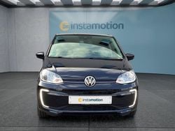 Schwarz Gebraucht 2021 VW e-up! Kleinwagen | 14.149 € (Etwas zu teuer)